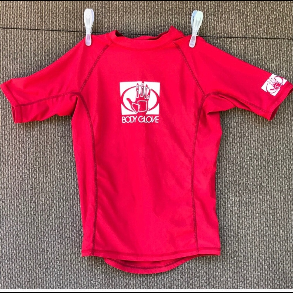 Body Glove red rashguard size 12